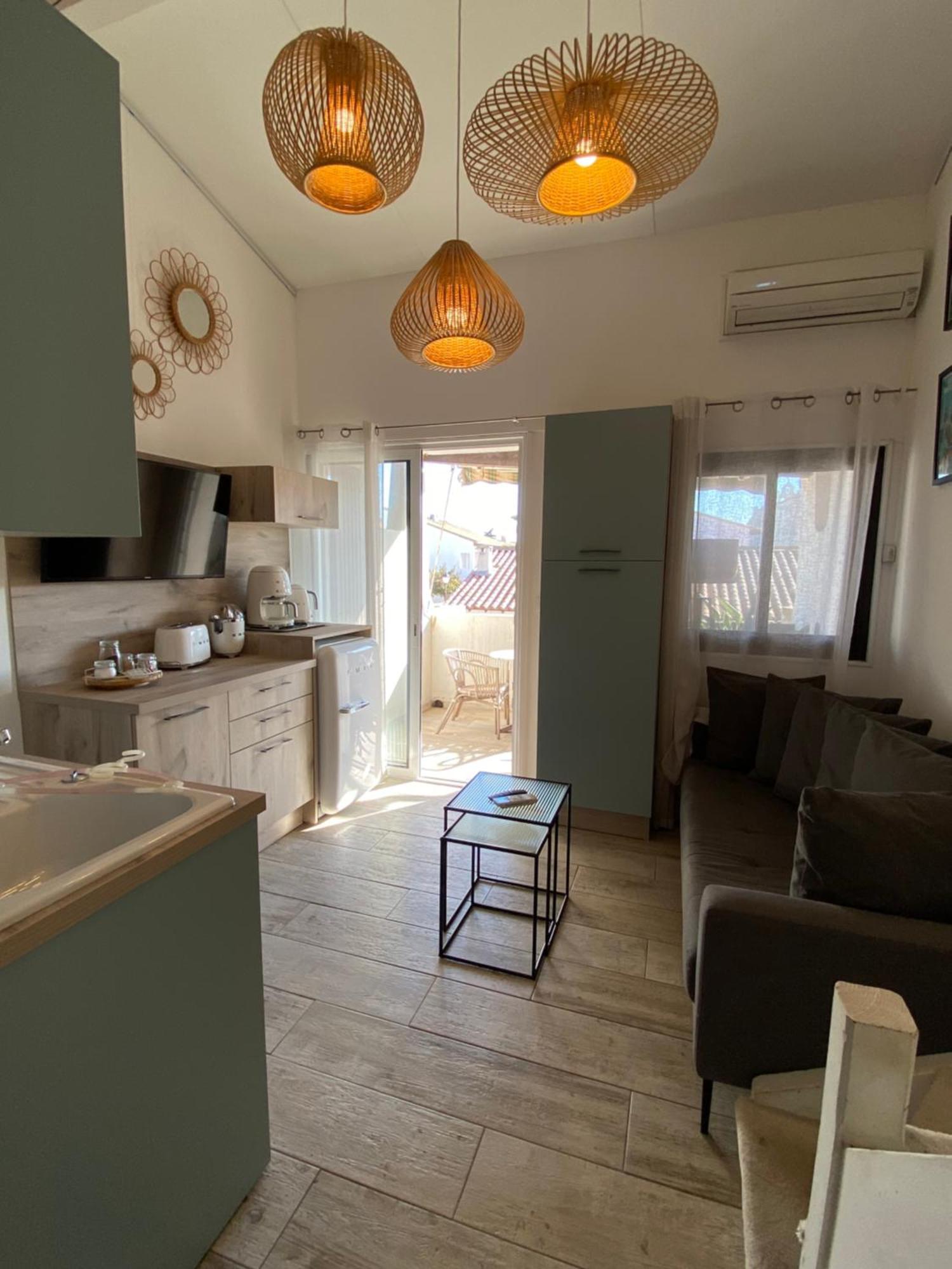 L'Estrambord De Camargue Bed and Breakfast Σαιντ-Μαρί-ντε-λα-Μερ Εξωτερικό φωτογραφία