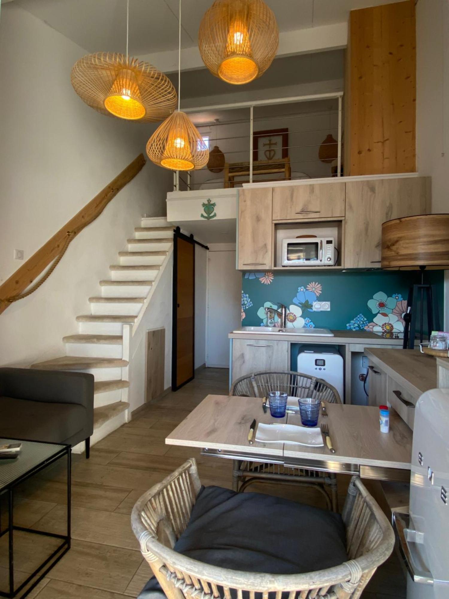 L'Estrambord De Camargue Bed and Breakfast Σαιντ-Μαρί-ντε-λα-Μερ Εξωτερικό φωτογραφία