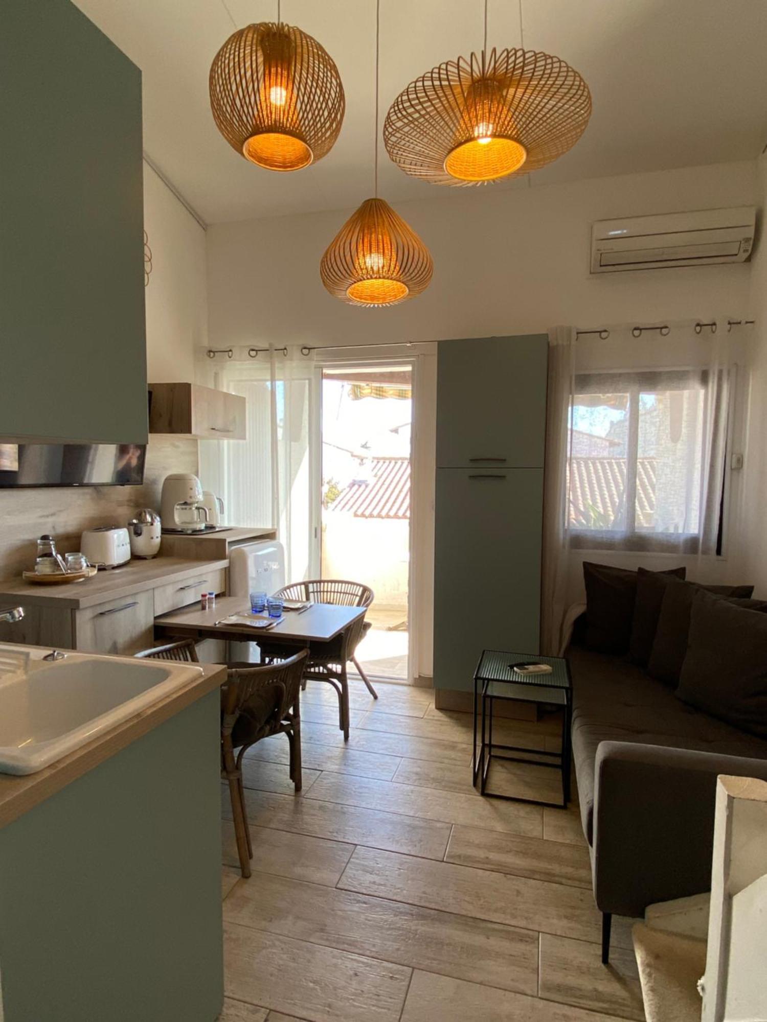 L'Estrambord De Camargue Bed and Breakfast Σαιντ-Μαρί-ντε-λα-Μερ Εξωτερικό φωτογραφία