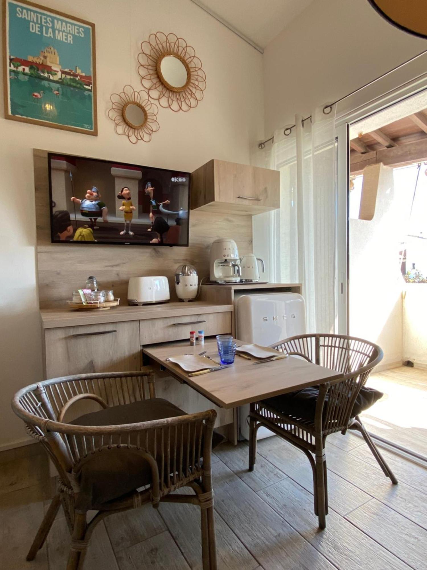 L'Estrambord De Camargue Bed and Breakfast Σαιντ-Μαρί-ντε-λα-Μερ Εξωτερικό φωτογραφία